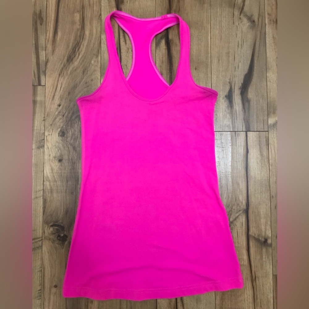 Lululemon pink tank